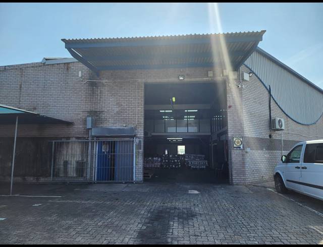 1,772M² WAREHOUSE FOR SALE IN SPRINGFIELD